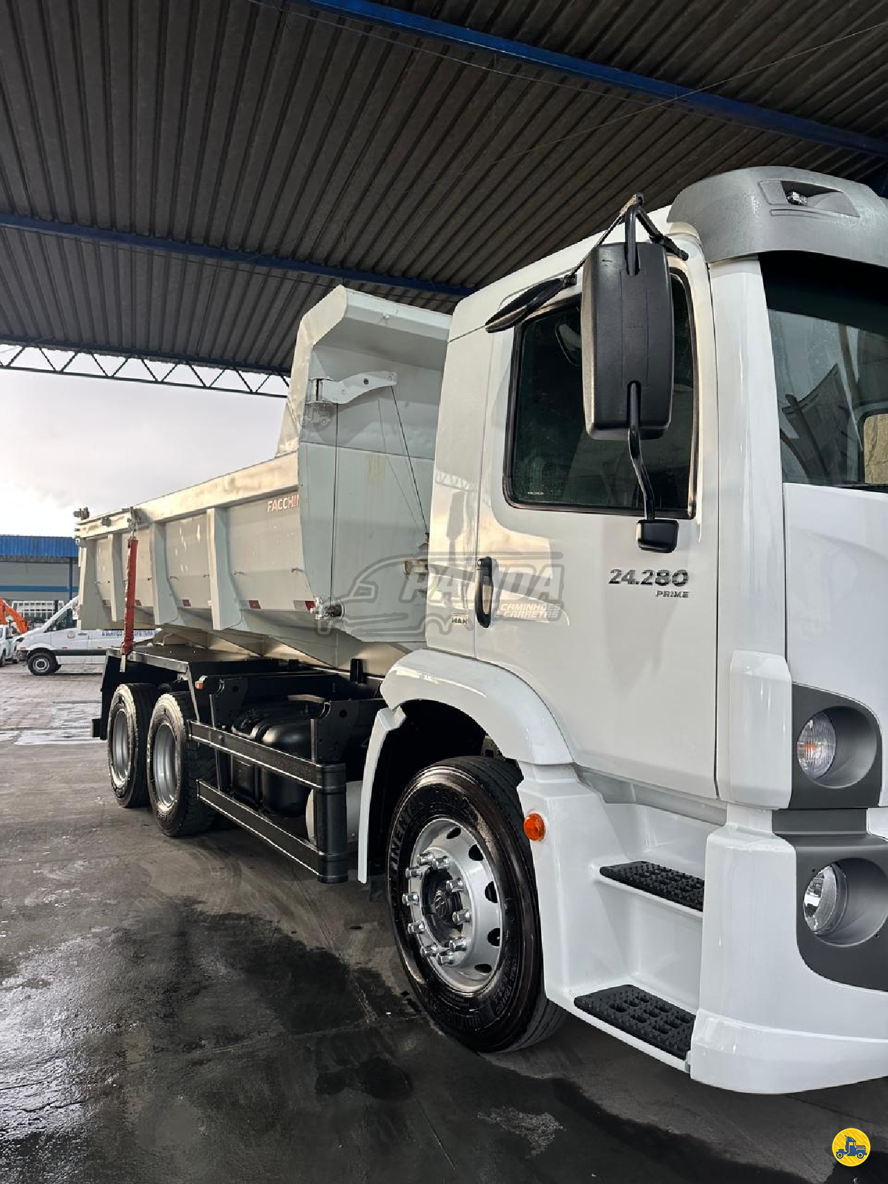 CAMINHAO VOLKSWAGEN VW 24280 Caçamba Basculante Truck 6x2 Panda Caminhões LORENA SÃO PAULO SP
